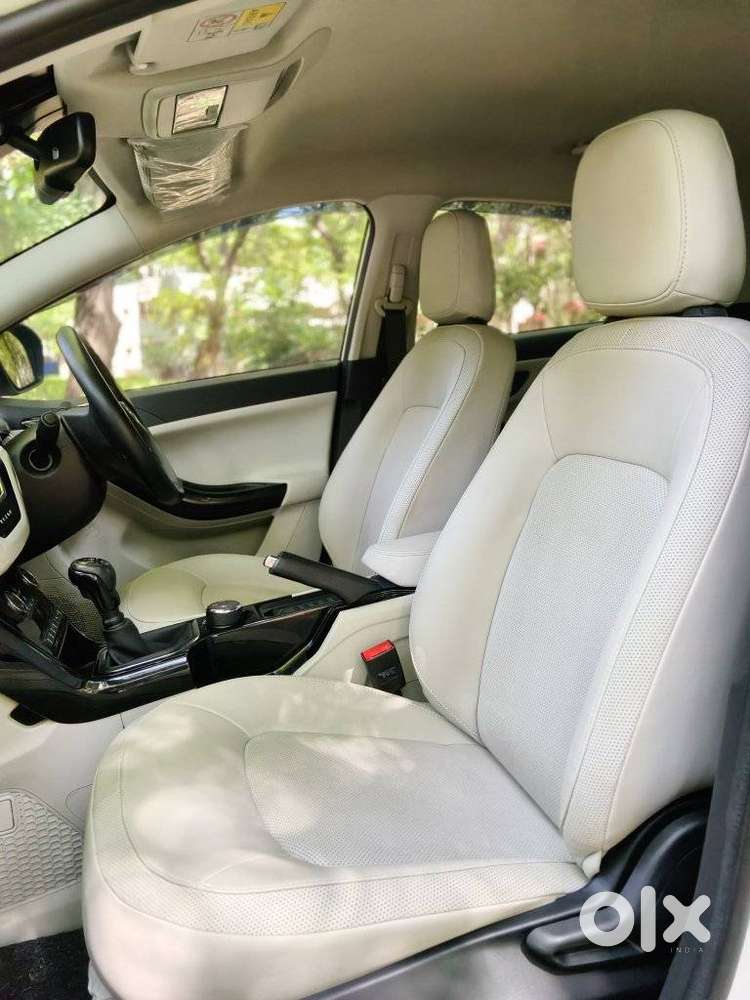 Tata Nexon 1.2 Revotron Xz Plus, 2023, Petrol
