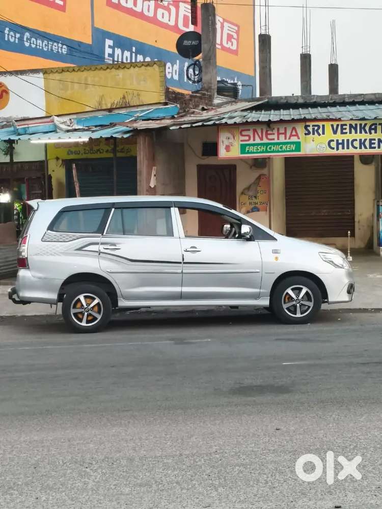 Toyota Innova Diesel 2012