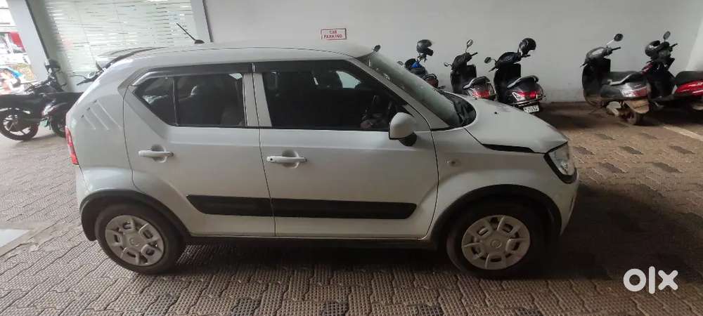 Maruti Suzuki Ignis Petrol Manual 2022 1st Owner