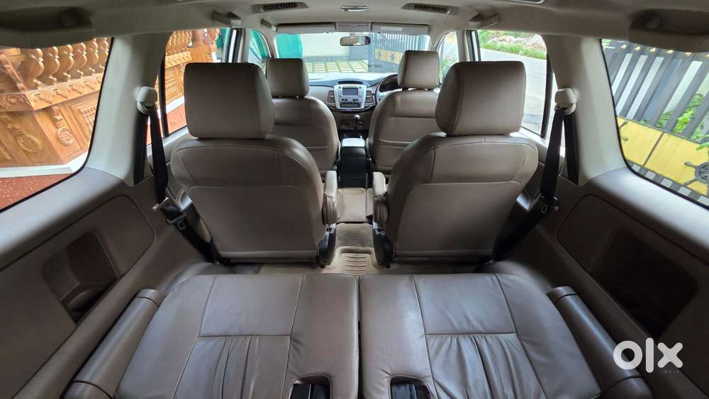 Toyota Innova 2.5 Zx 7 Str Bs-iv, 2015, Diesel