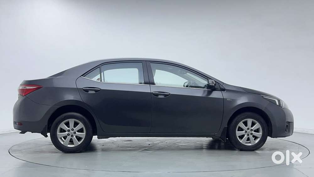 Toyota Corolla Altis 1.8 G, 2014, Petrol