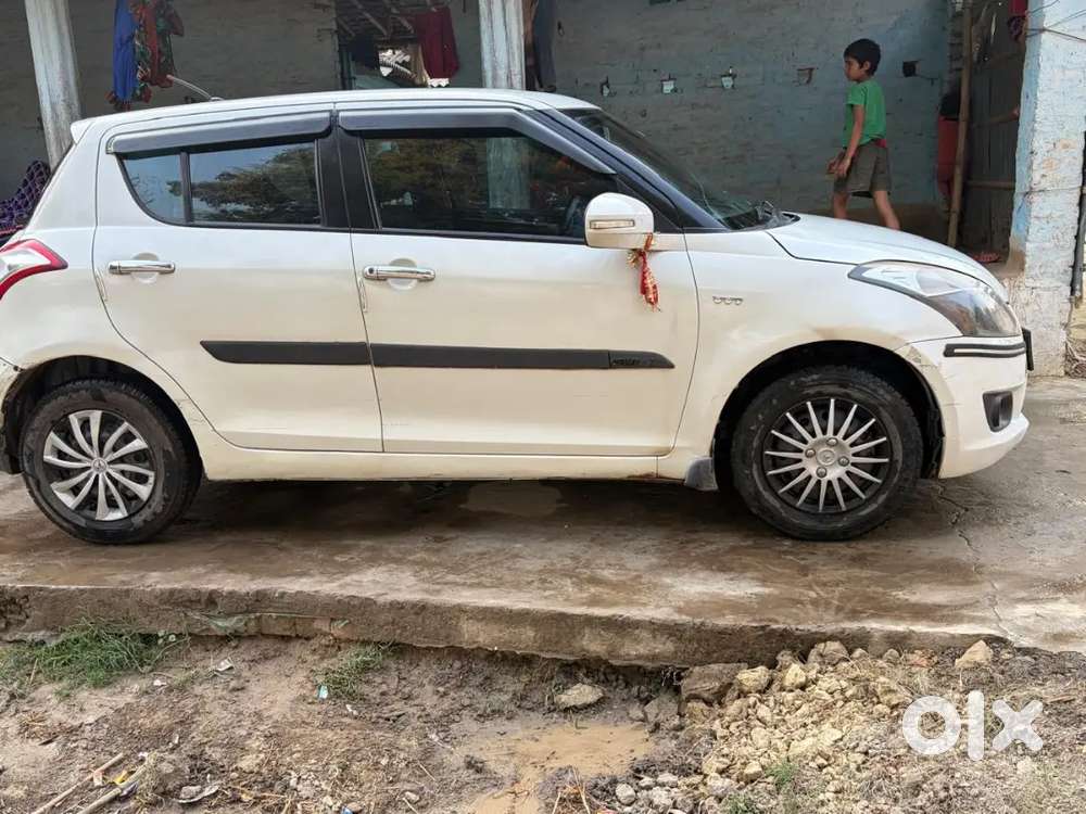 Maruti Suzuki Swift 2014 With Manual