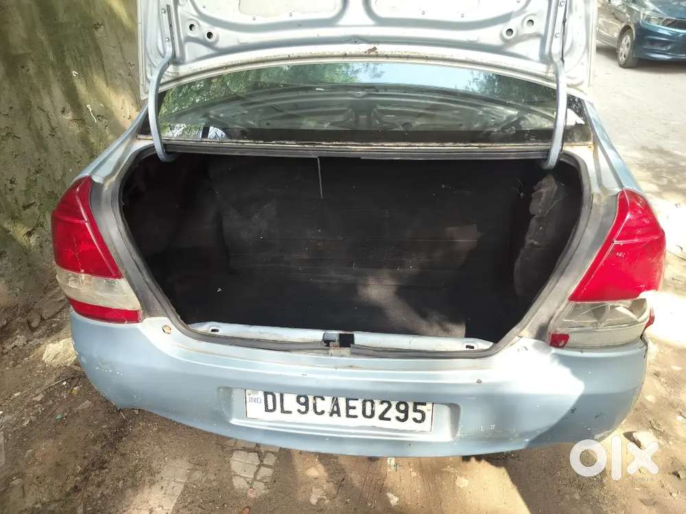 Toyota Etios 1.5 G 2012