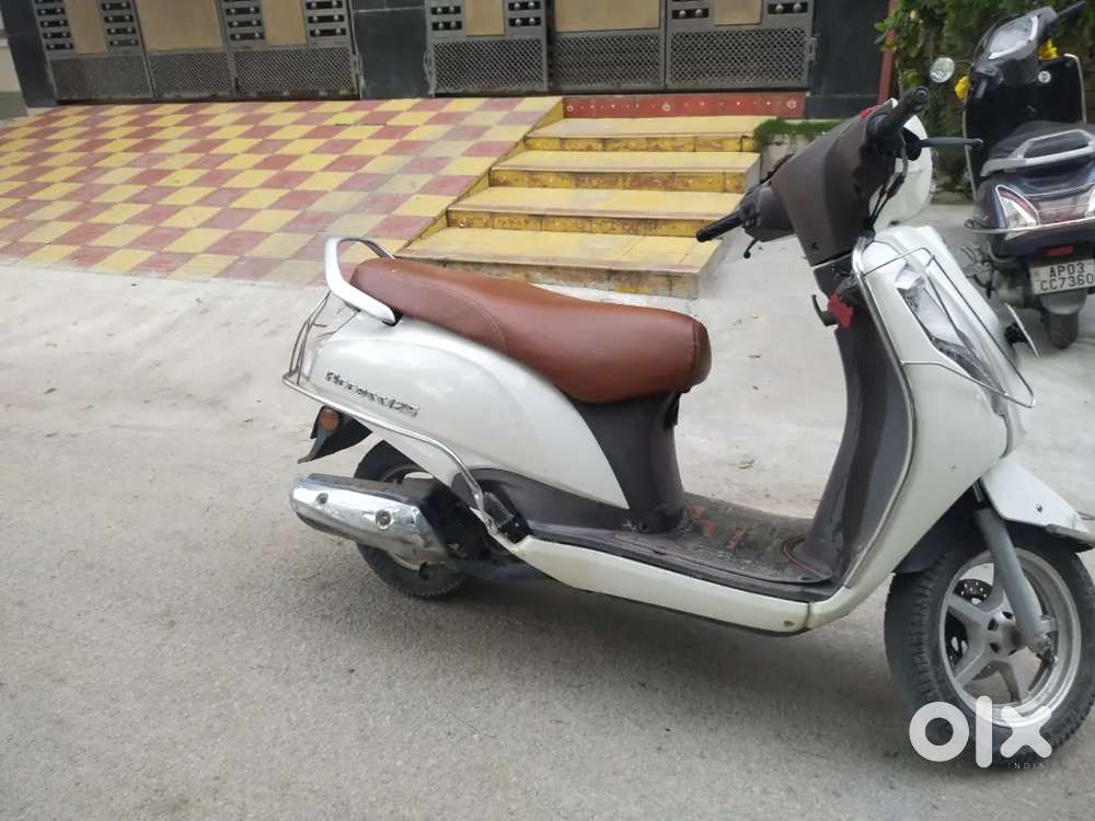 నైన్ oooo toనైన్ నైన్toజీరో - Scooters - 1825568147