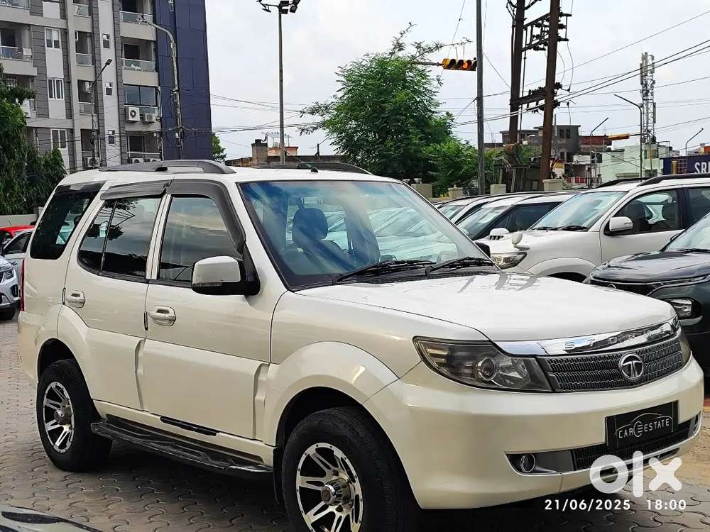 Tata Safari Storme Lx 2013 Diesel 4x2