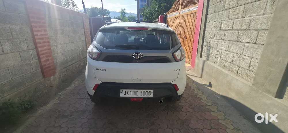 Tata Nexon Petrol  Mint Condition  72,000 Km  Well Maintained