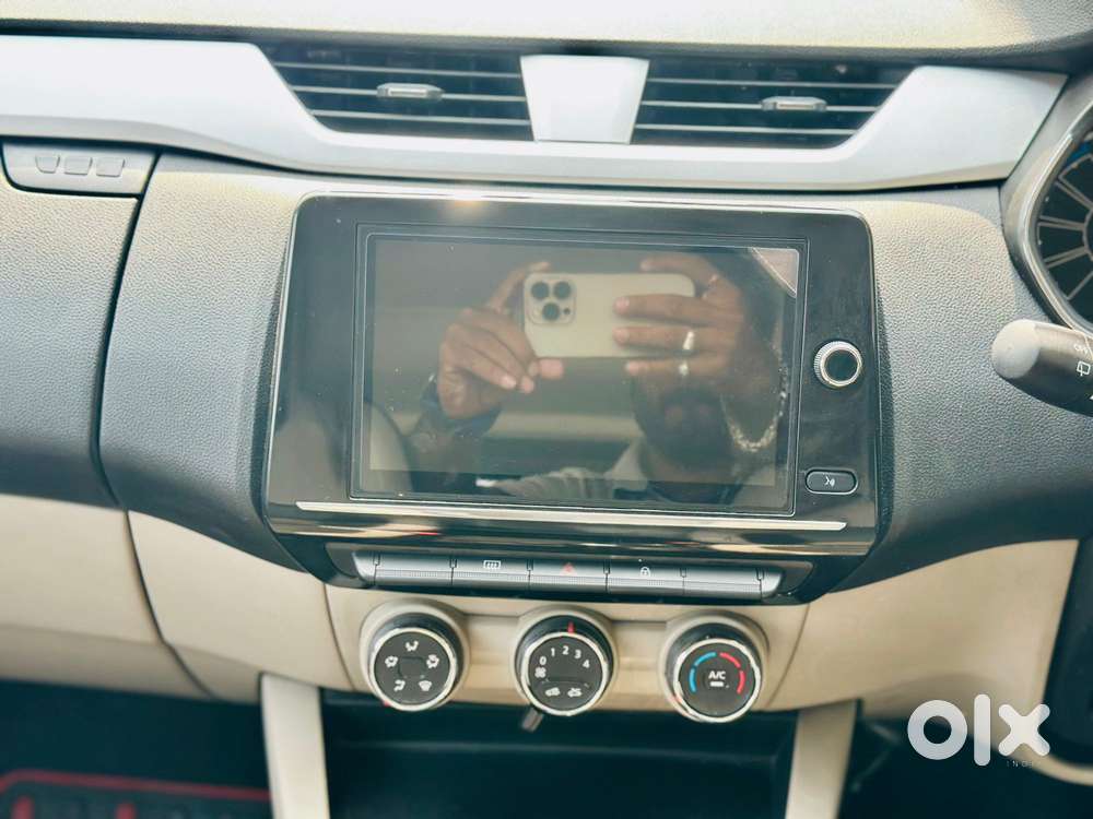 Renault Triber Rxz Easy-r Amt, 2022, Petrol