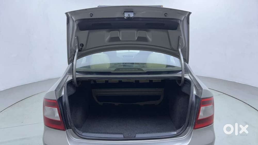 Skoda Rapid 1.6 Ambition Plus Mpi, 2014, Petrol