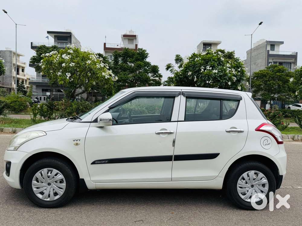Maruti Suzuki Swift Lxi, 2016, Petrol