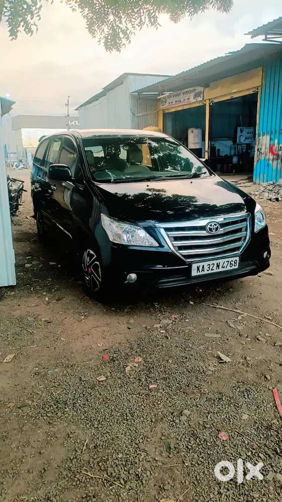 Toyota Innova 2010