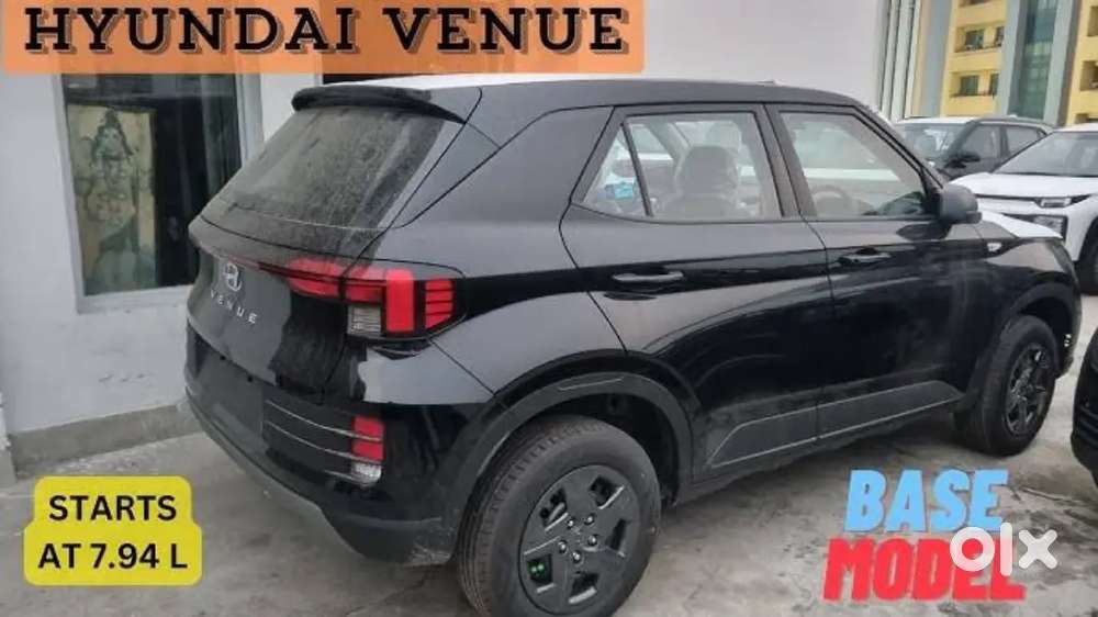 Venue Eo Petrol 2023
