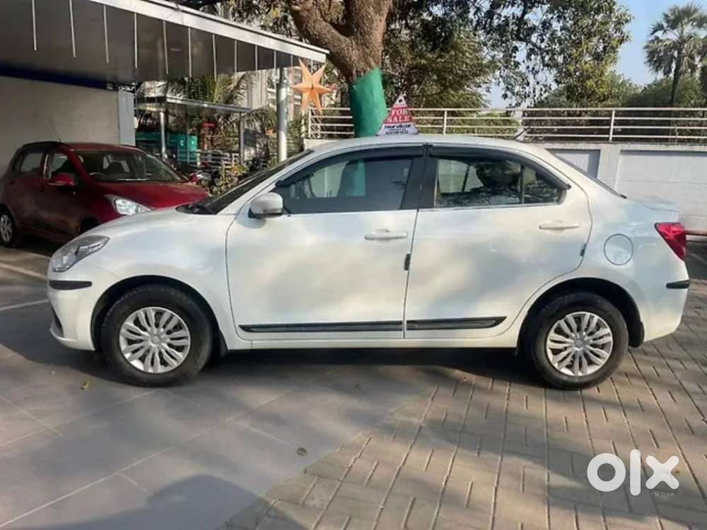 Maruti Suzuki Swift Dzire Vxi(o) Amt, 2023, Petrol