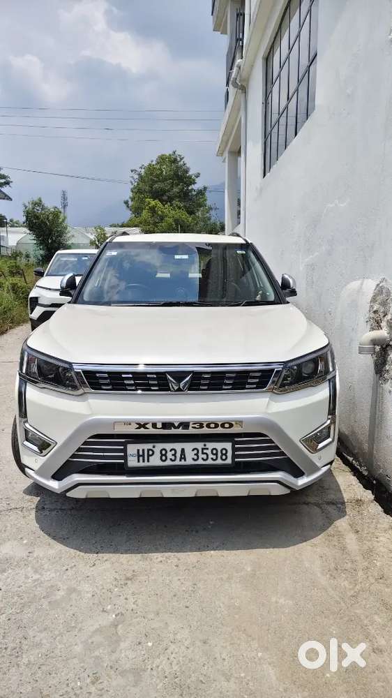 Mahindra Xuv300 2023 Petrol 28000 Km Driven