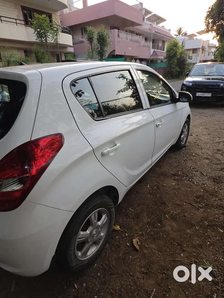 Hyundai I20 Sportz, Vip Gold Number,