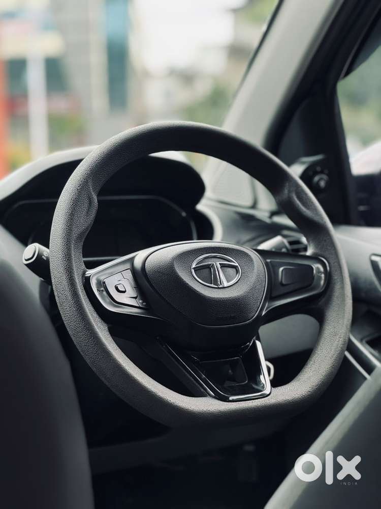 Tata Tiago, 2022, Petrol