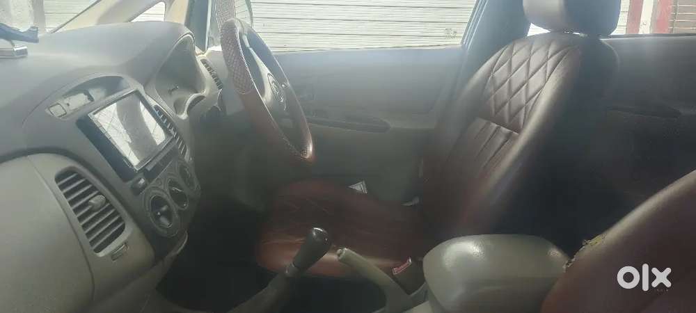 Toyota Innova Hycross 2008 Diesel 30000 Km Driven