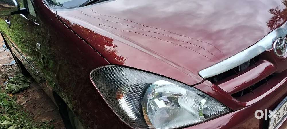 Toyota Innova Petrol 2005 Full Option