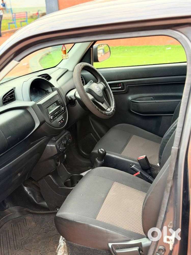 Maruti Suzuki S-presso Vxi, 2022, Petrol