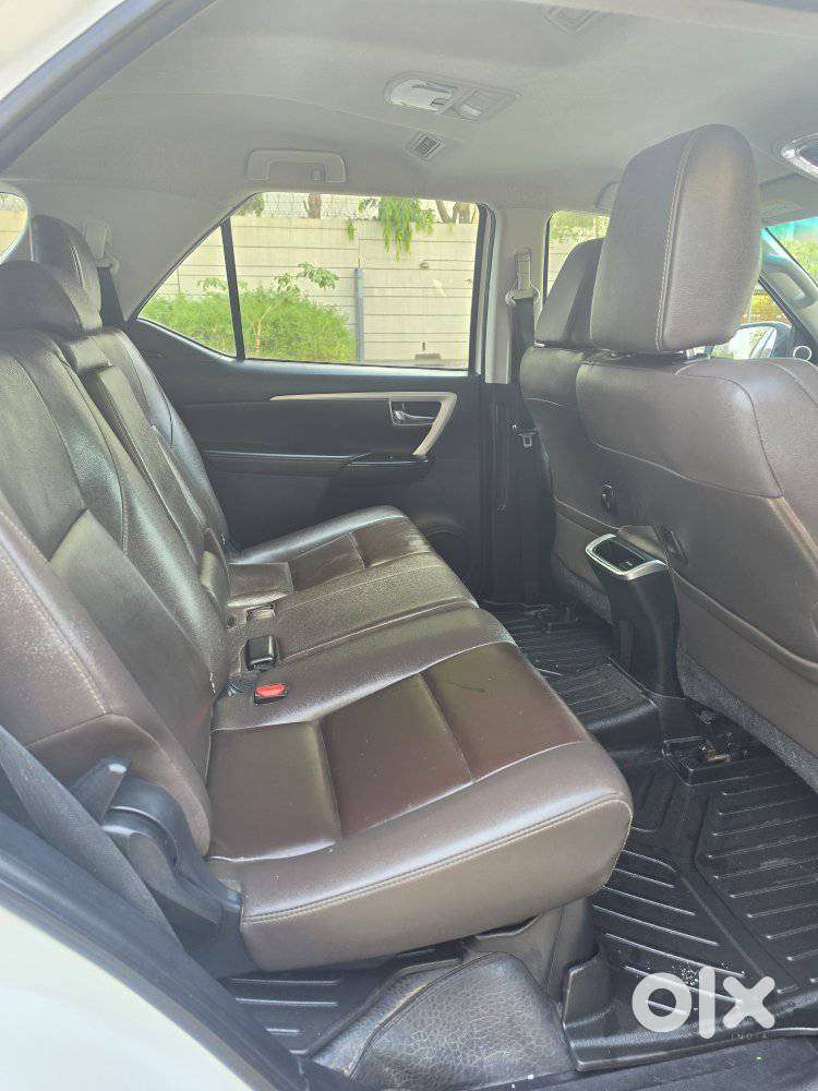 Toyota Fortuner 4x2 At 2.8 Diesel, 2019, Diesel