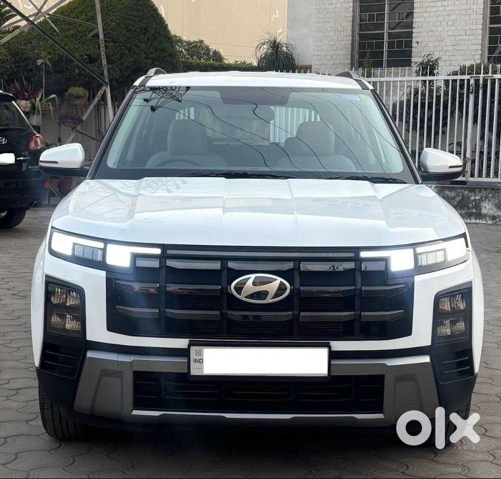 Hyundai Creta 1.5 Manual 2024 Petrol 4700 Kms Chandigarh Registration.