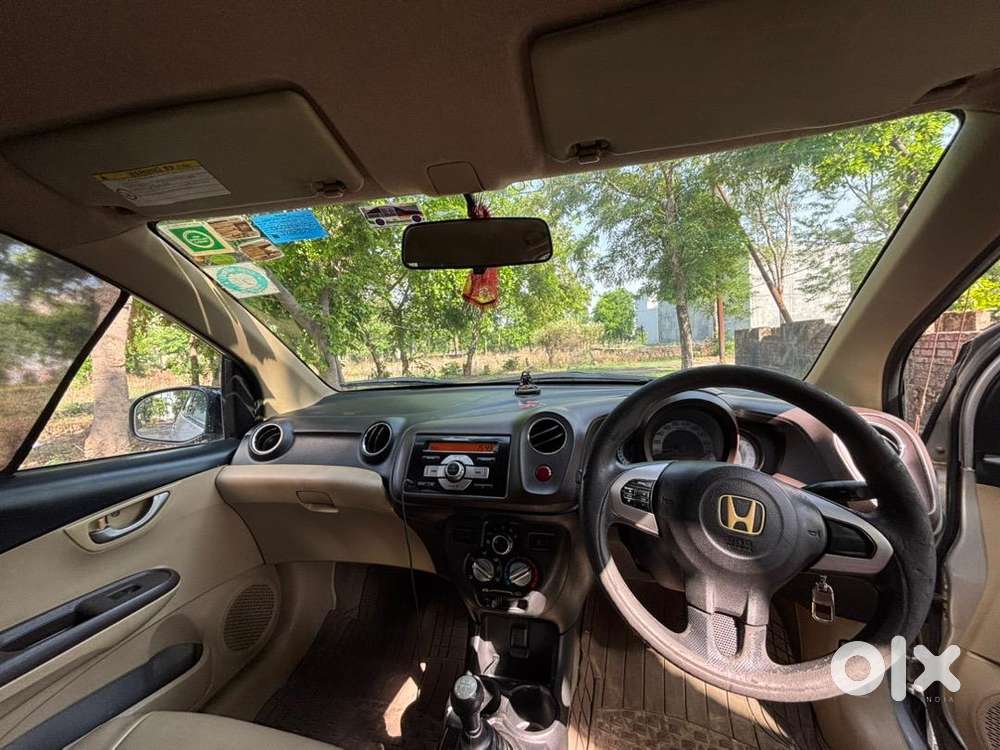 Honda Brio 2011 Petrol Well Maintained