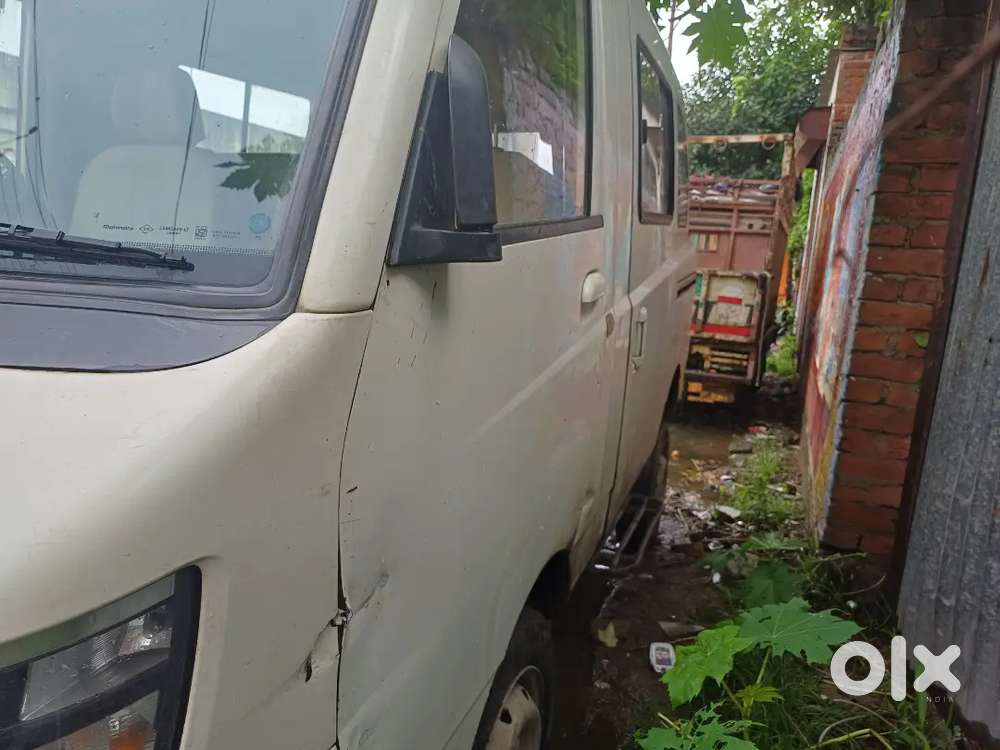 Mahindra Supro 8 Seater