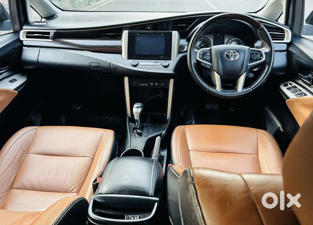 Toyota Innova Crysta