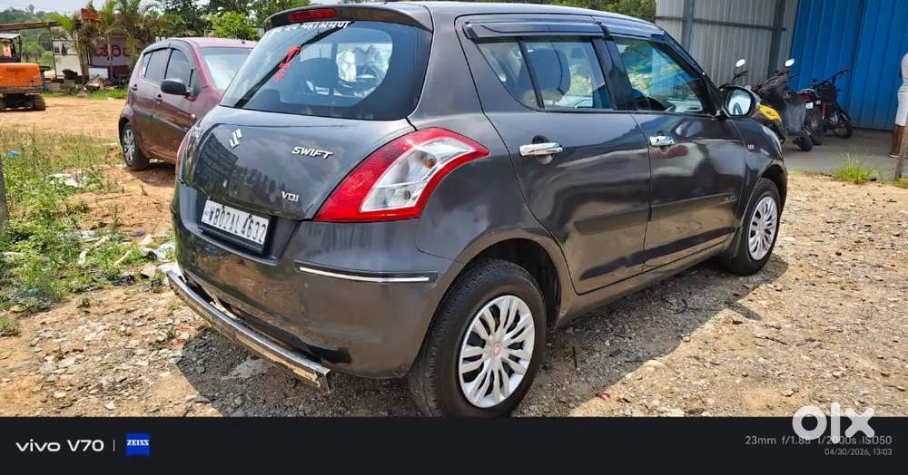 Maruti Suzuki Swift 2017 Diesel 74000 Km Driven