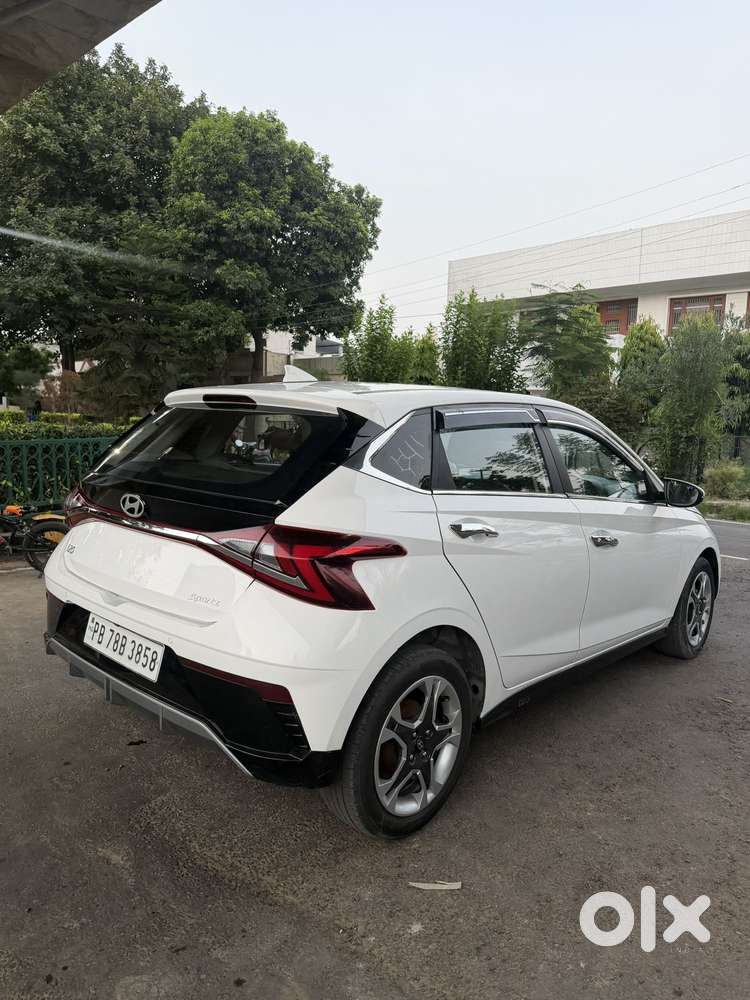 Hyundai New I20 1.5 Sportz Mt, 2025, Petrol