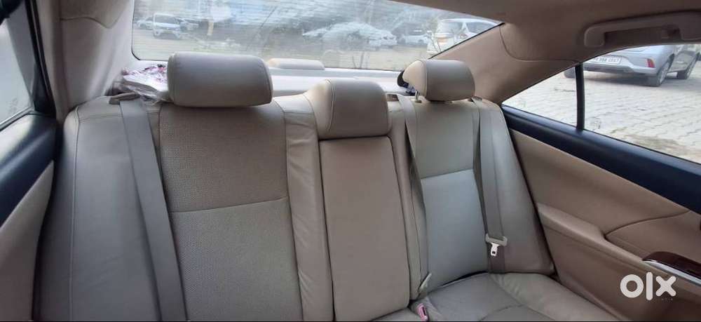 Toyota Camry 2013 Petrol Well Maintained