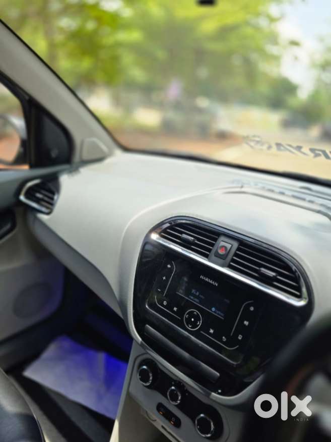 Tata Tiago 1.2 Revotron Xm, 2025, Petrol