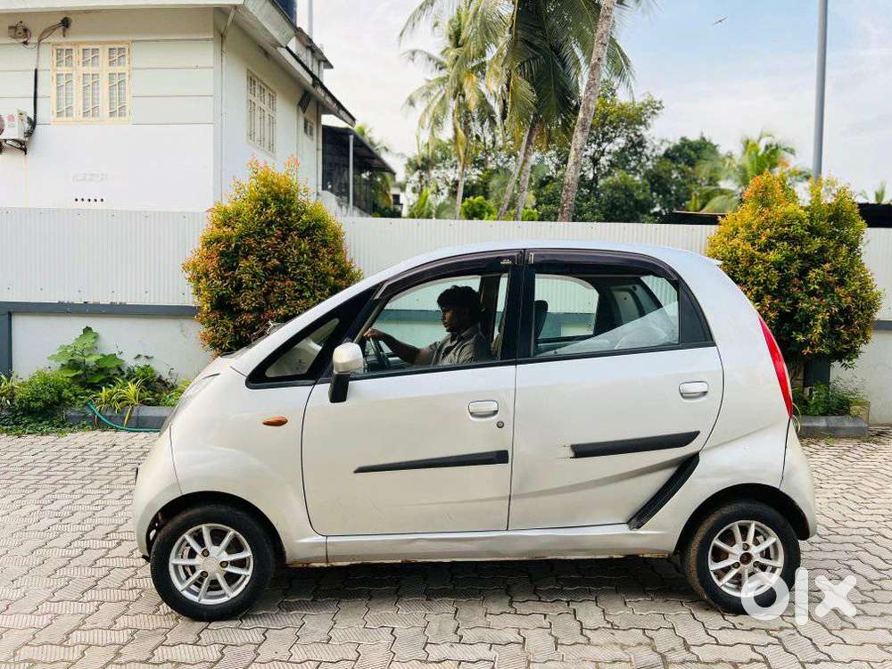Tata Nano Xe, 2012, Petrol