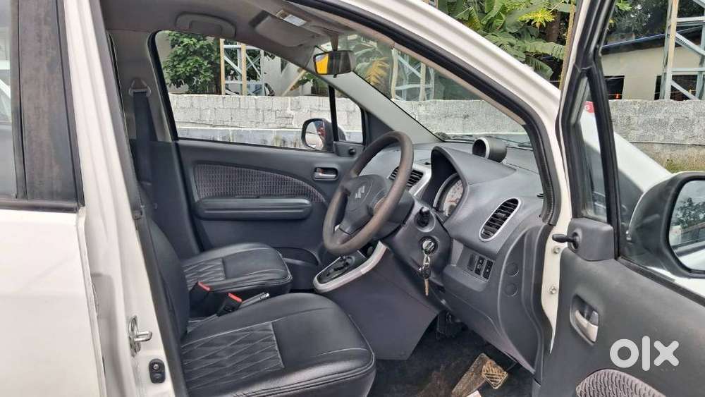 Maruti Suzuki Ritz Vxi Abs, 2013, Petrol