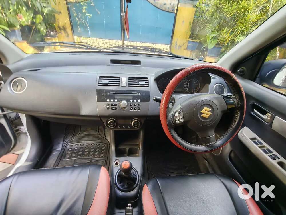 Maruti Suzuki Dzire 2011