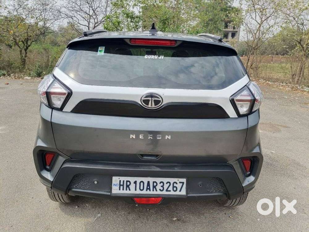 Tata Nexon, 2023, Petrol
