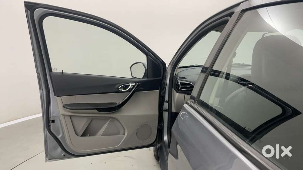 Tata Tiago 1.2 Revotron Xz Plus Dual Tone, 2019, Petrol