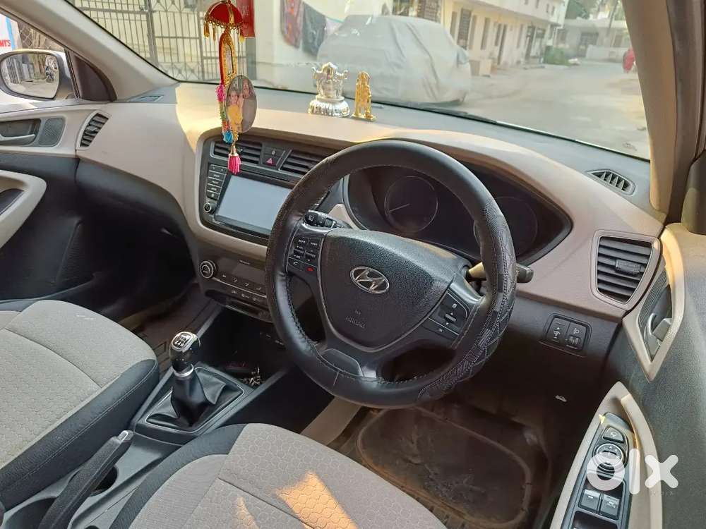 Hyundai I20 Asta Top Model..