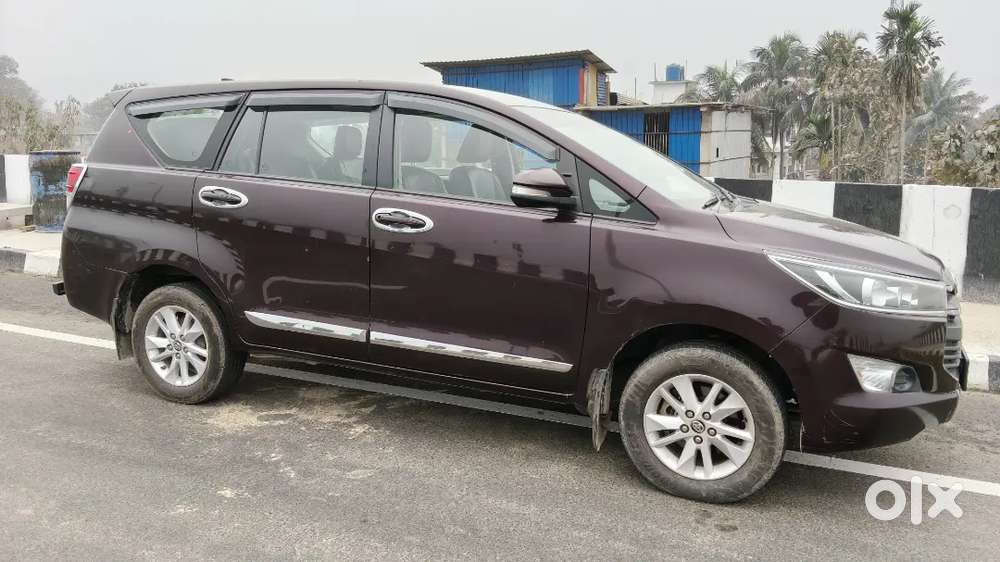 Toyota Innova Crysta 2.4g , Captain Seats , 65000km Only.