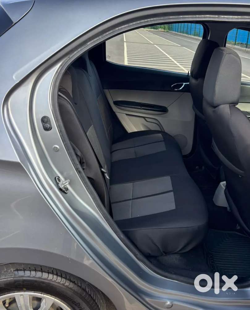 Tata Tiago Xza, 2018, Petrol