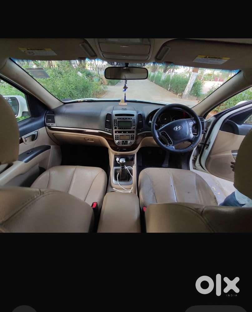 Hyundai Santa Fe 2012 Diesel 220000 Km Driven