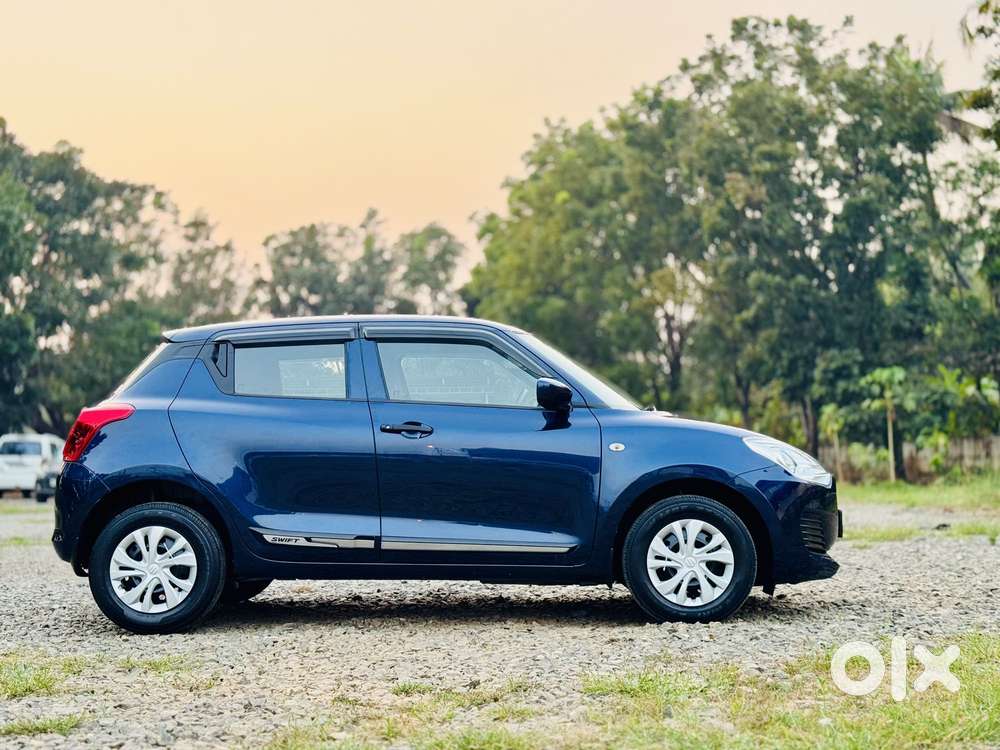 Maruti Suzuki Swift Lxi Option, 2022, Petrol