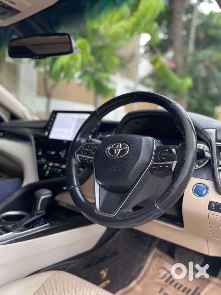 Toyota Camry Hybrid, 2022, Petrol