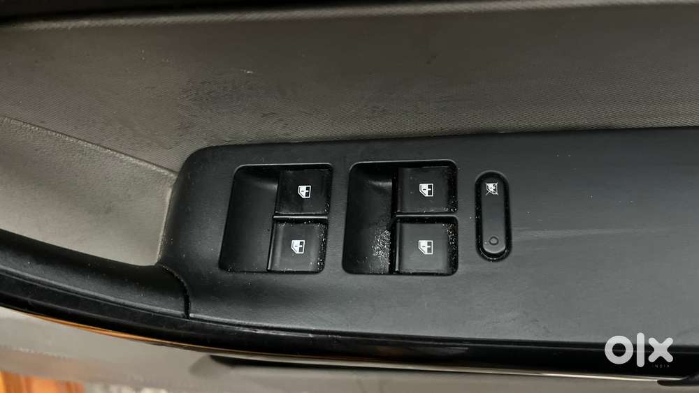 Tata Tiago 1.2 Revotron Xm, 2016, Petrol