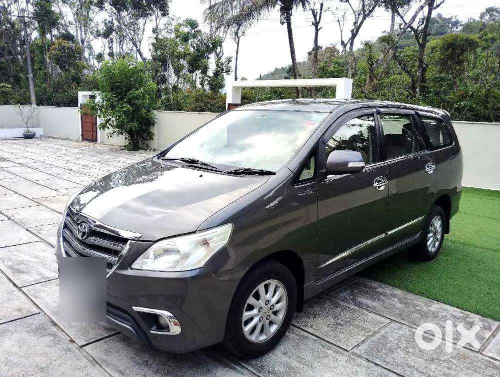 Toyota Innova 2012 Diesel Car