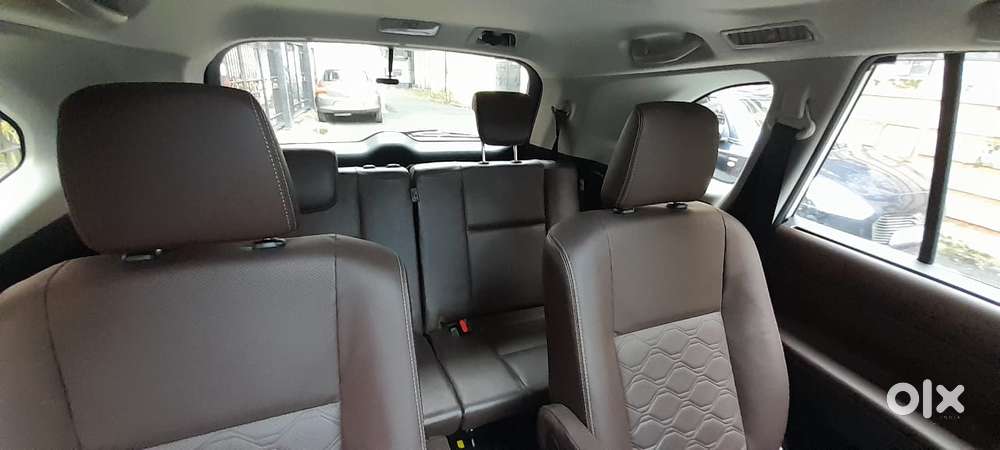 Toyota Innova Hycross 2.0 Zx Hybrid 7 Str, 2024, Cng & Hybrids