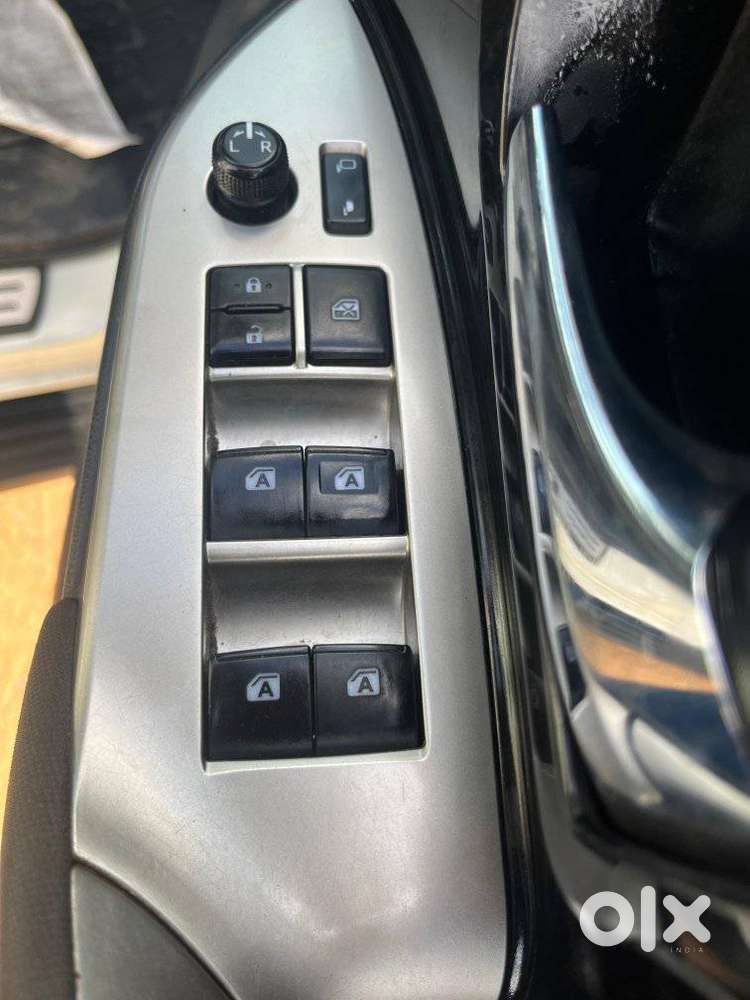 Toyota Innova Crysta [2020-ongoing] 2.4 Gx 7 Str, 2020, Diesel