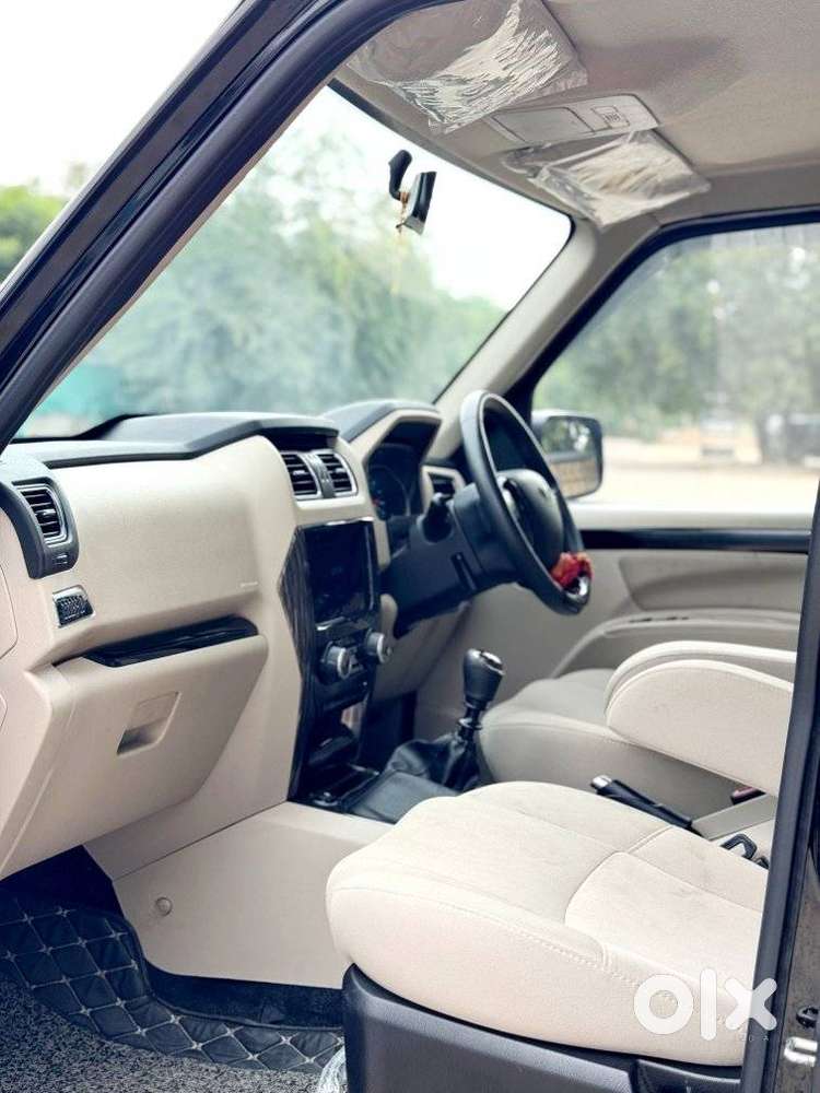 Mahindra Scorpio Classic 2.2 S 11 Mt 7 Str, 2025, Diesel