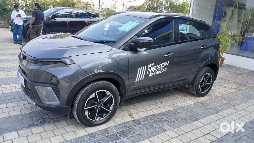 Tata Nexon Fearless Pr Plus S 1.5 Revotorq Diesel 6 Amt Dt, 2023, Di..