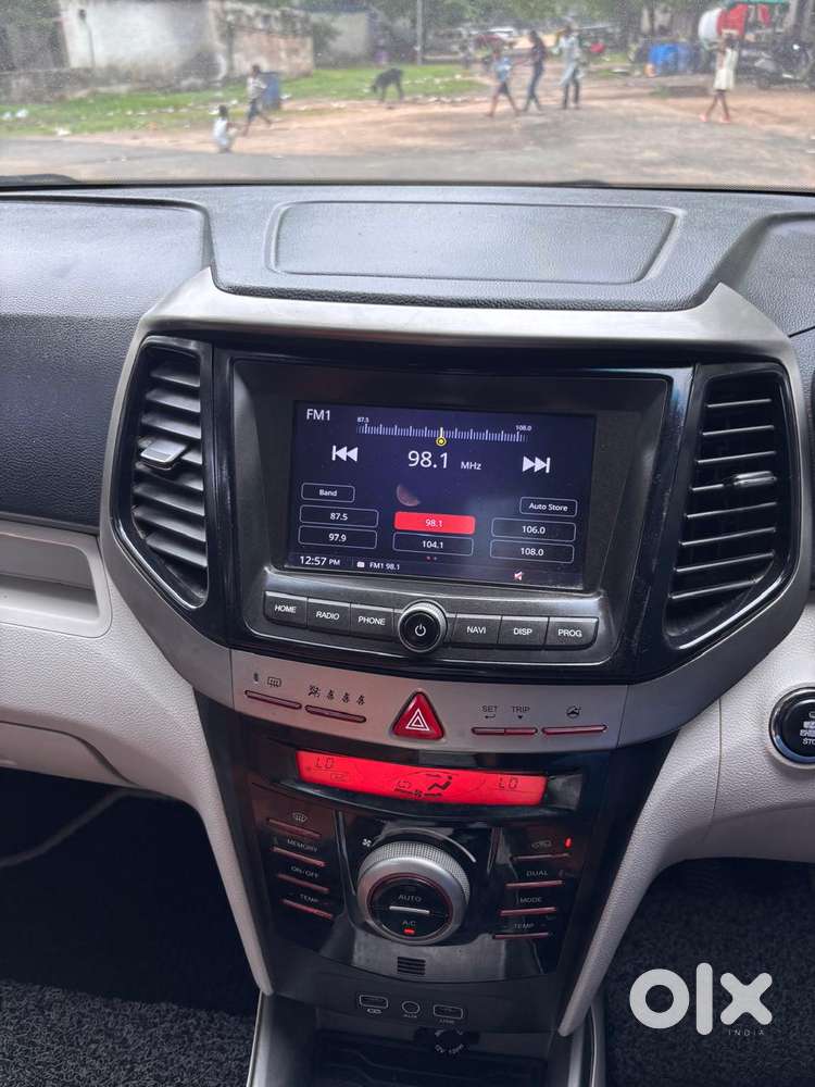 Mahindra Xuv300 W8 Option, 2019, Cng & Hybrids