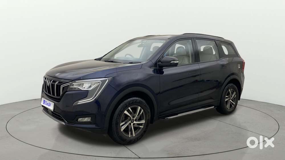 Mahindra Xuv700 2.0 Ax 5 Petrol Mt 7 Str, 2022, Petrol